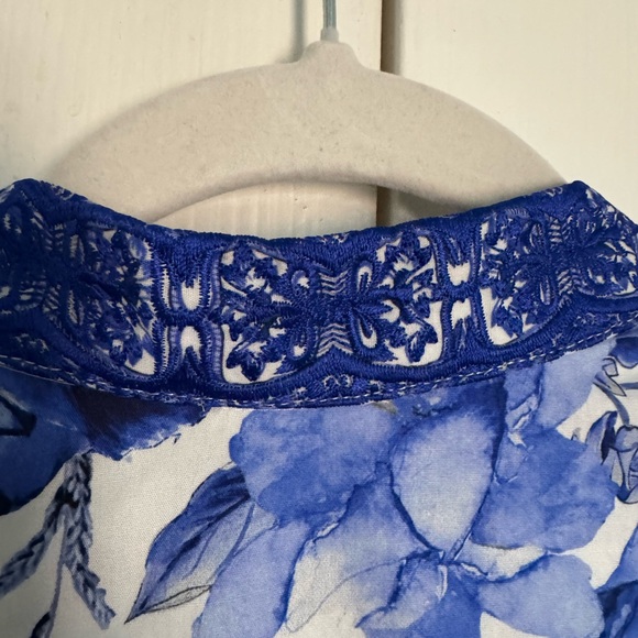 NWOT Alice + Olivia Shanley Blue & White Floral Long Sleeve Belted Dress 4 - Picture 7 of 8